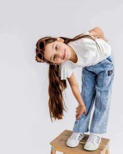 NUNU bluzka prążek z falbanką -biała.