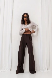 Eleganckie spodnie damskie  czekoladowe wide leg 