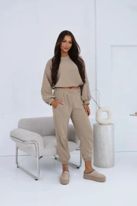 Dres komplet damski beżowy spodnie z ściągaczem 