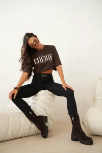 T-shirt damski Cherie czekoladowy 