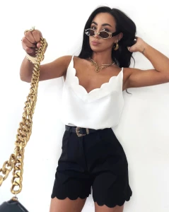 Top damski  biały  top z regulowanymi ramiączkami elegancki