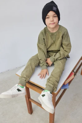 SPODNIE ZIELONE I BLUZA.jpg